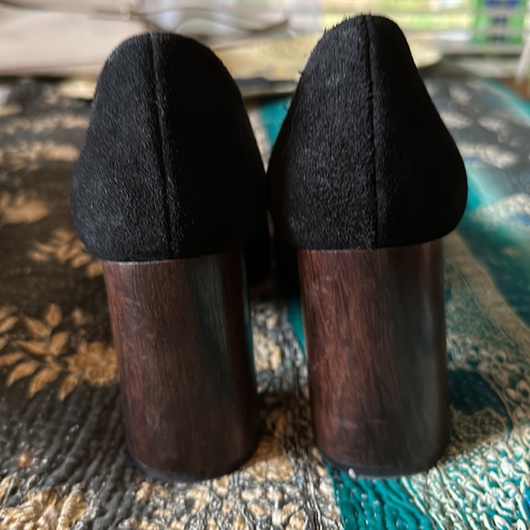 Black suede heels - Picture 2 of 3